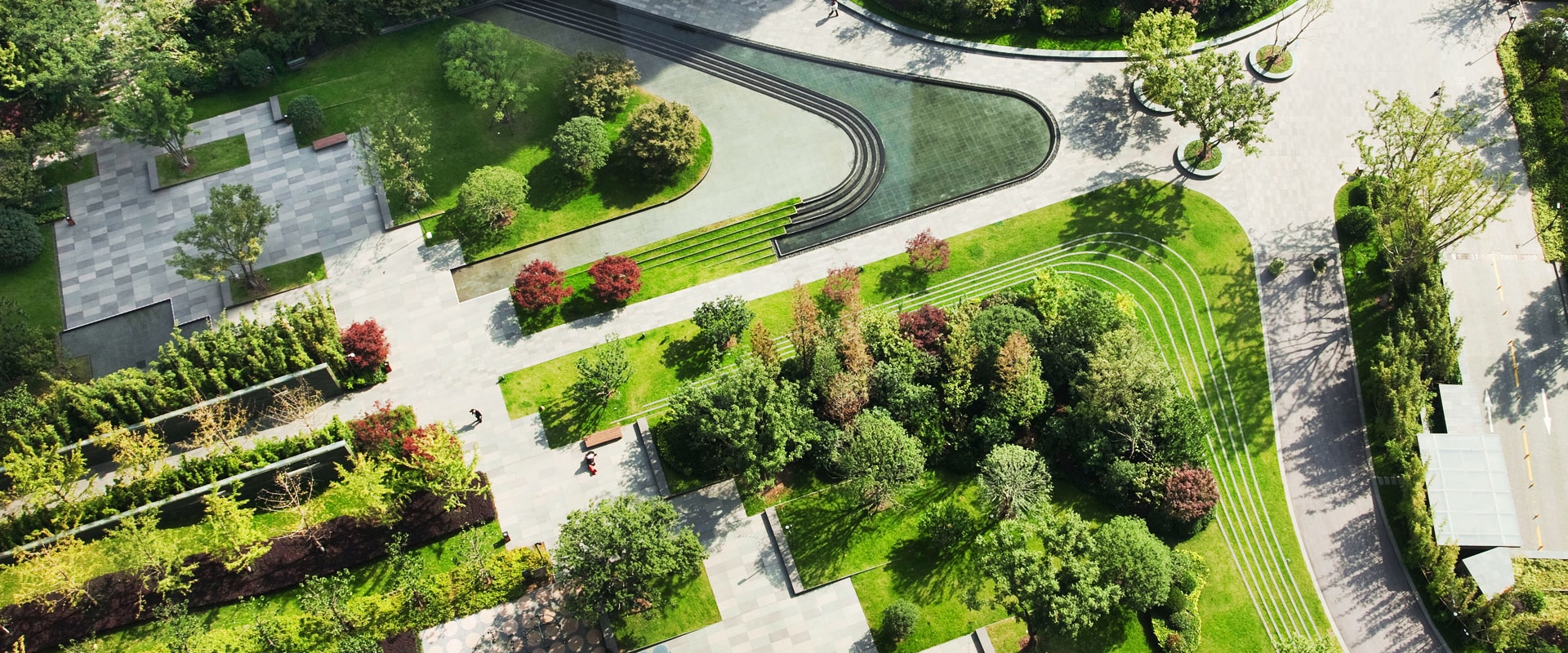 Is a landscape architect the same as an architect?
