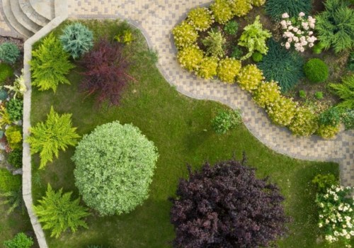 What is the difference between a landscape designer and architect?